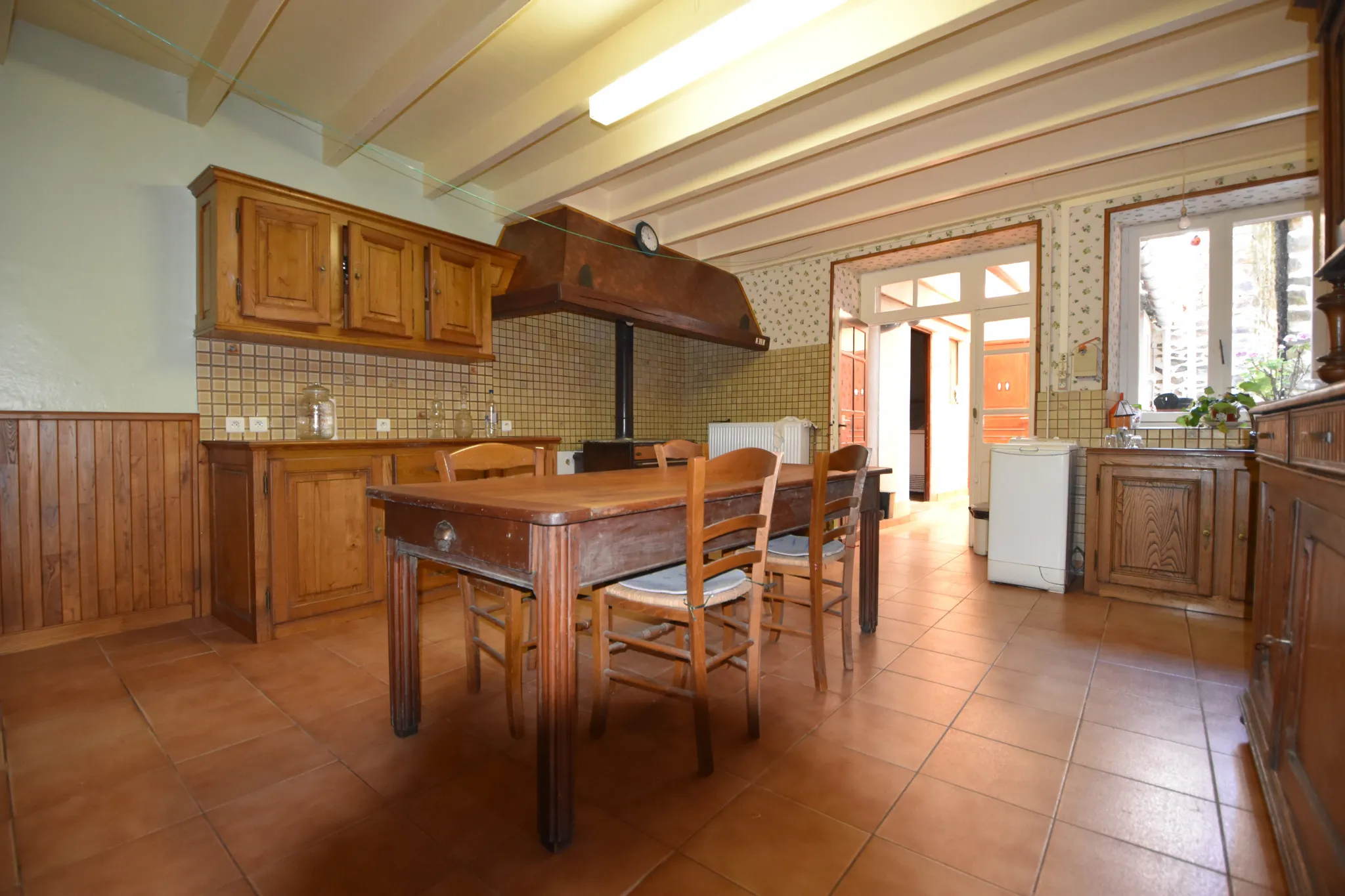 Maison de hameau à rénover à Roussines 