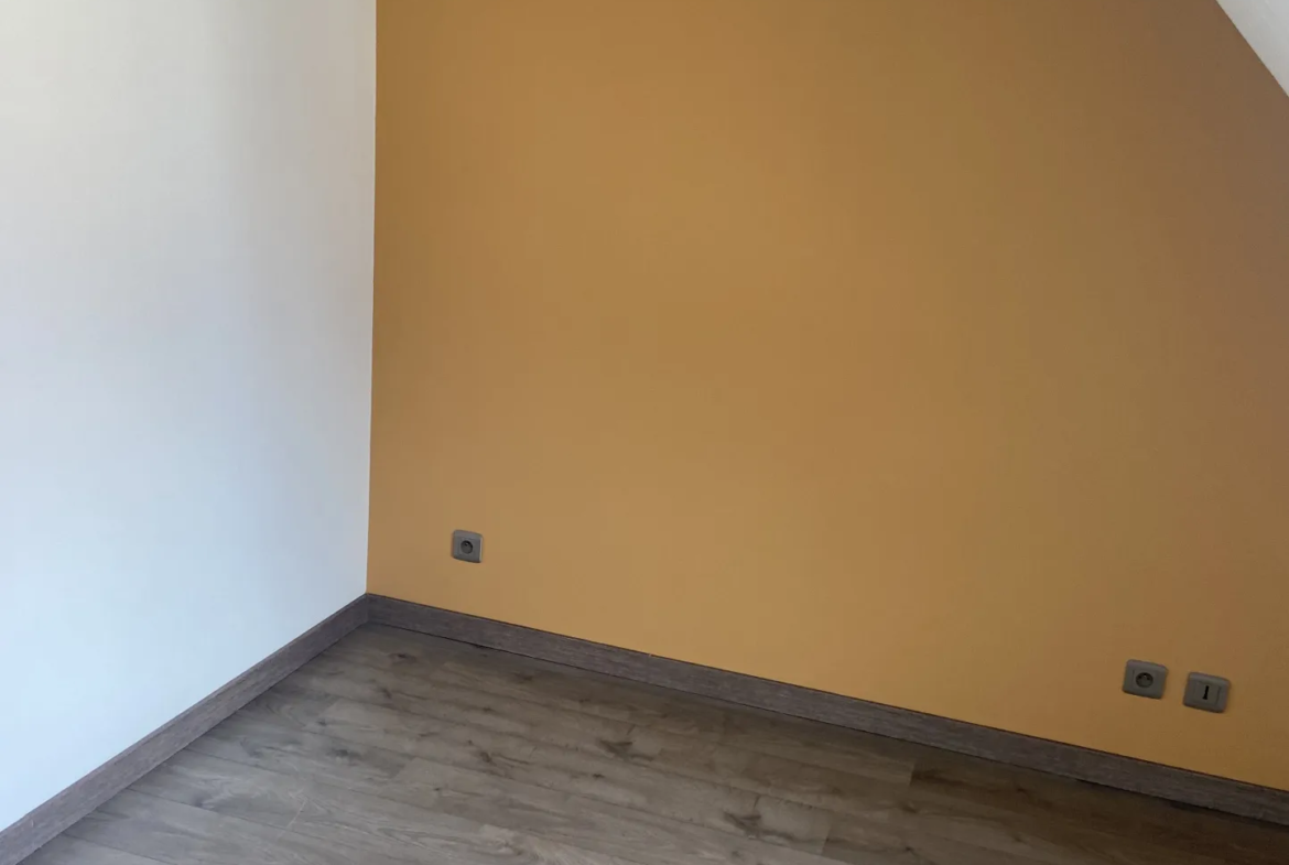 Appartement rénové avec 2 chambres à vendre à Linas 