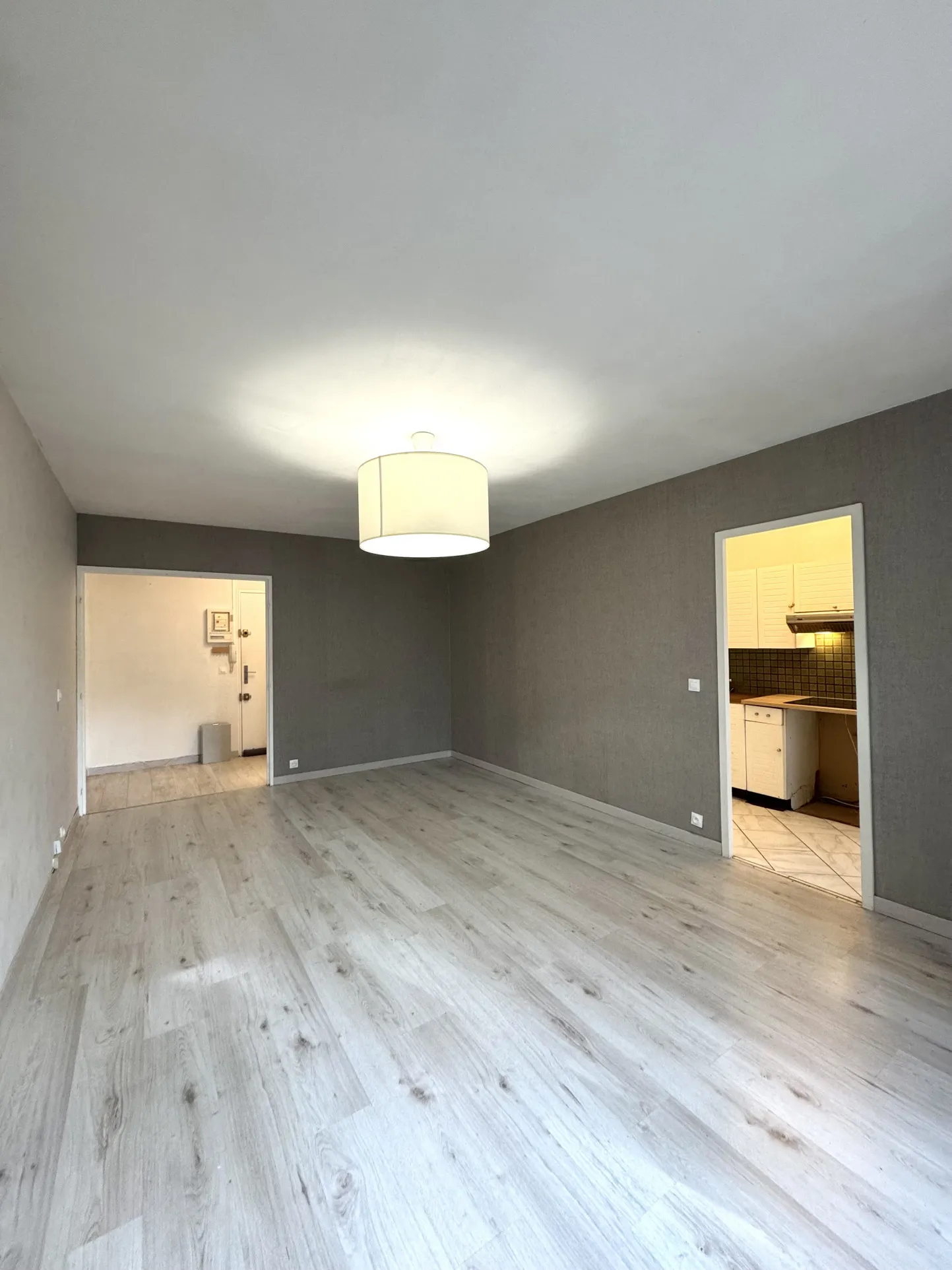 Appartement F2 à Villepinte - 56 m² - 125 000 € 