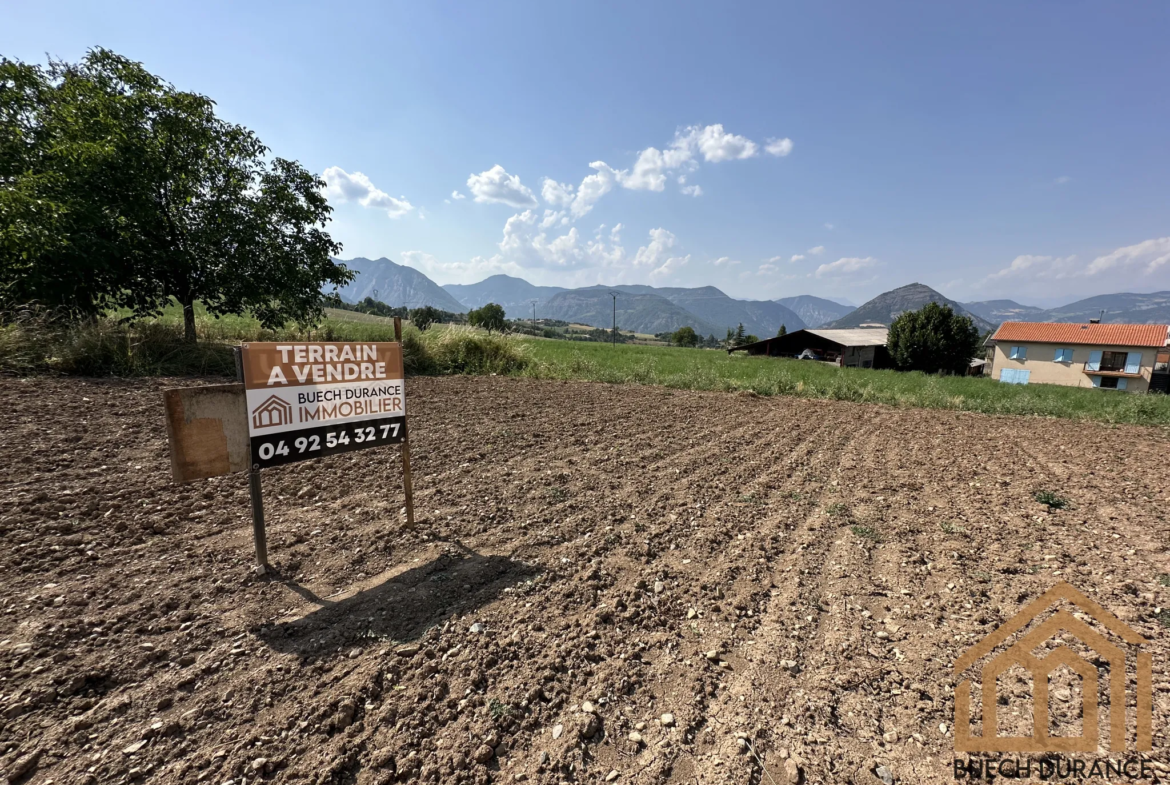 Terrain Constructible à Bellaffaire de 1016 m2 avec Vue Panoramique 