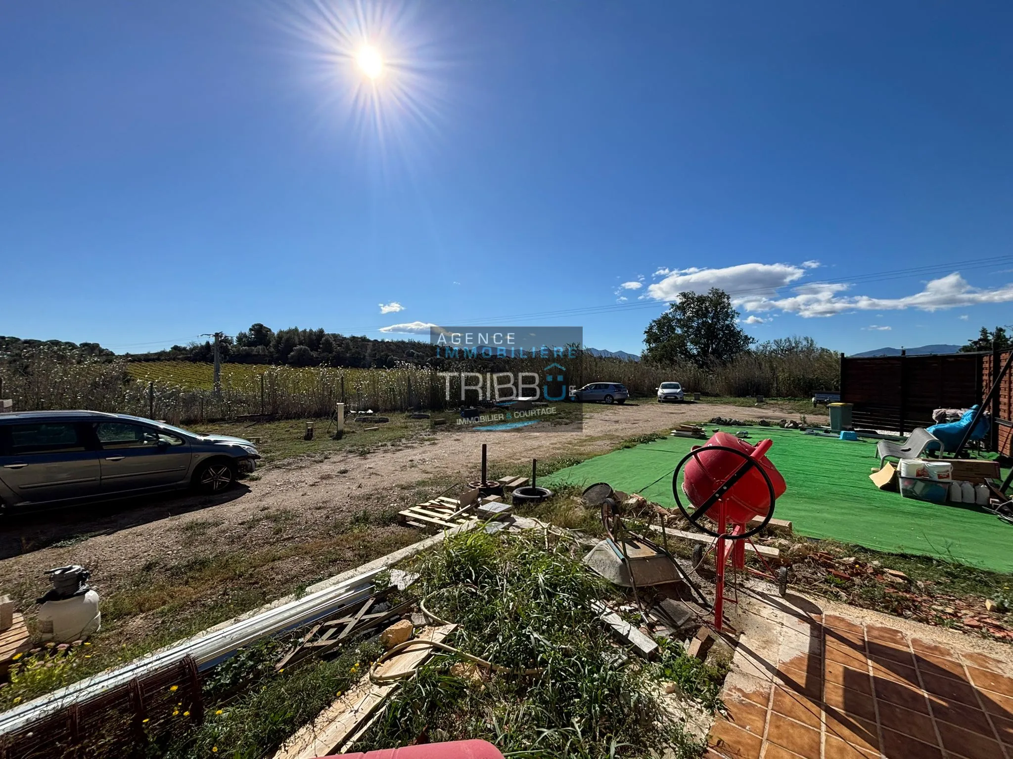 Maison à Pollestres - 4 pièces avec garage et terrain de 1 200 m² 