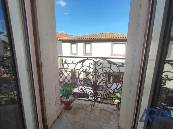 À VENDRE : APPARTEMENT LUMINEUX 3 PIÈCES AVEC TERRASSE À AGDE