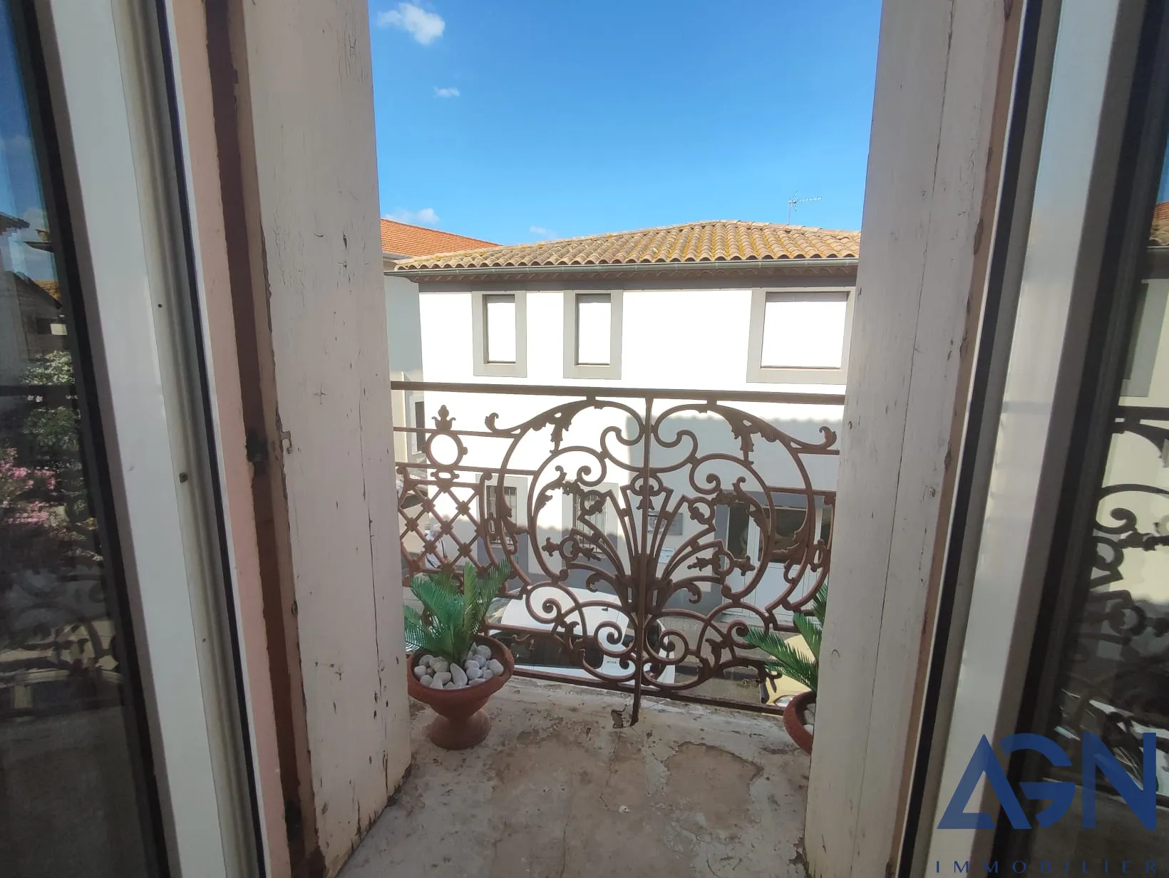 À VENDRE : APPARTEMENT LUMINEUX 3 PIÈCES AVEC TERRASSE À AGDE 