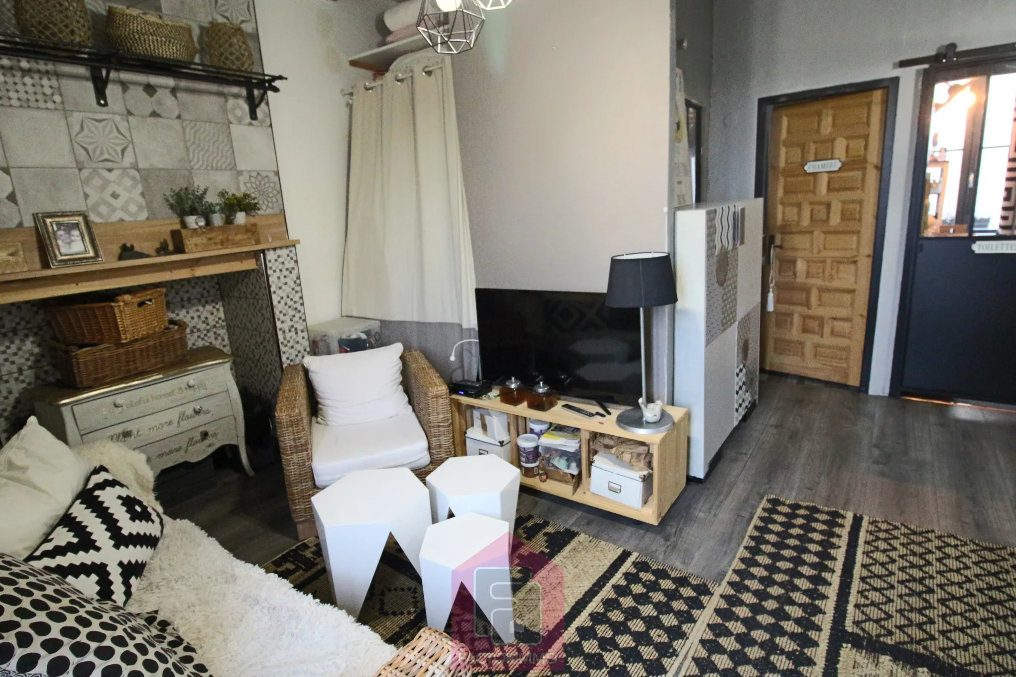 Maison à vendre de 85 m² à Puy l'Évêque, proche des commerces 