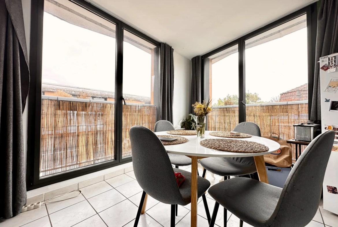 Appartement T3 à vendre à Lille Mairie Fives avec garage 