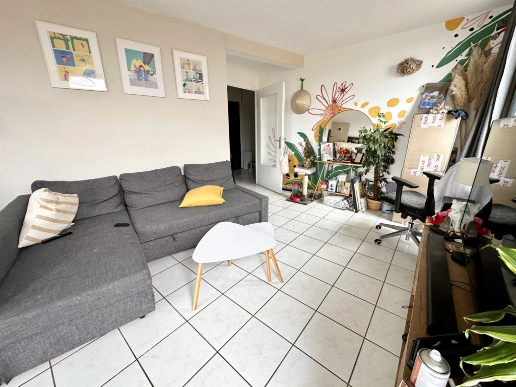 Appartement T3 à vendre à Lille Mairie Fives avec garage