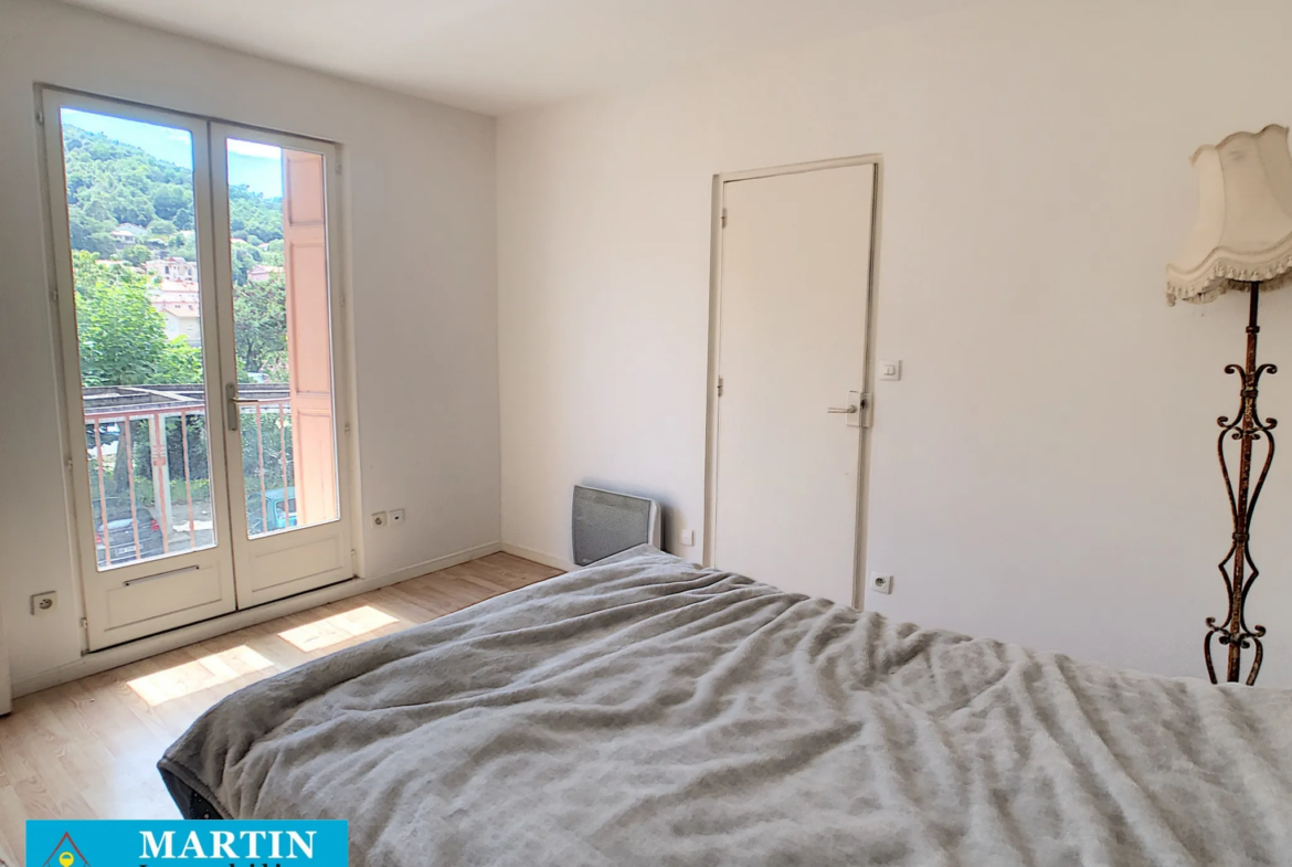 Maison avec 3 Appartements à Amélie-les-Bains 