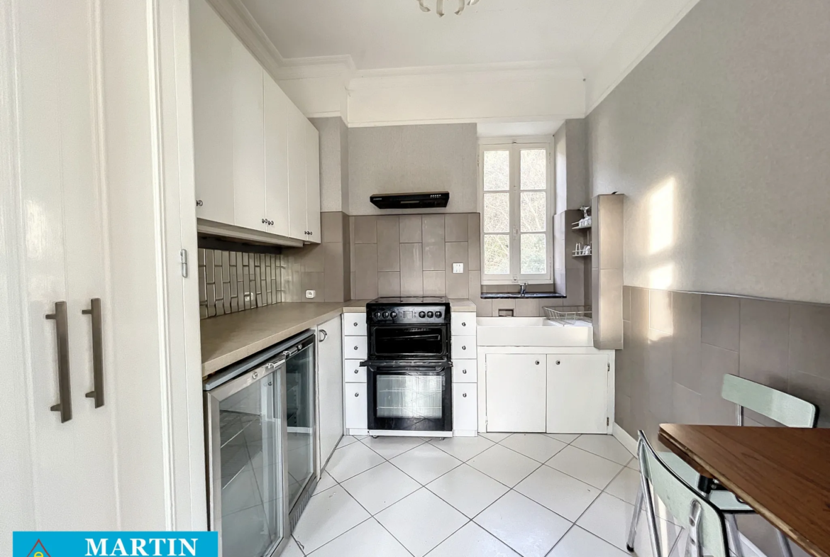 Maison avec 3 Appartements à Amélie-les-Bains 