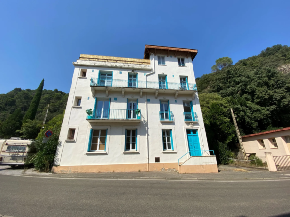 Maison avec 3 Appartements à Amélie-les-Bains