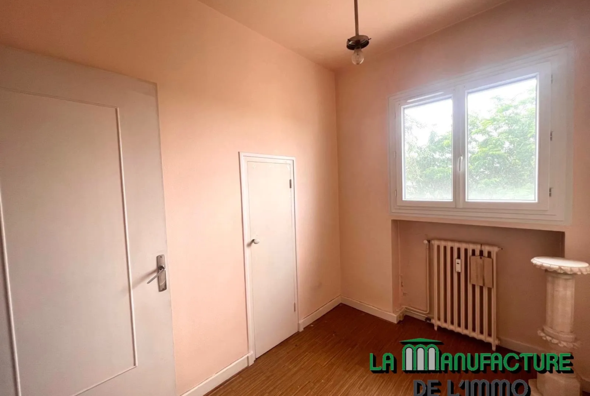 À vendre : Appartement F5 à Saint-Étienne Monthieu avec garage et cave 