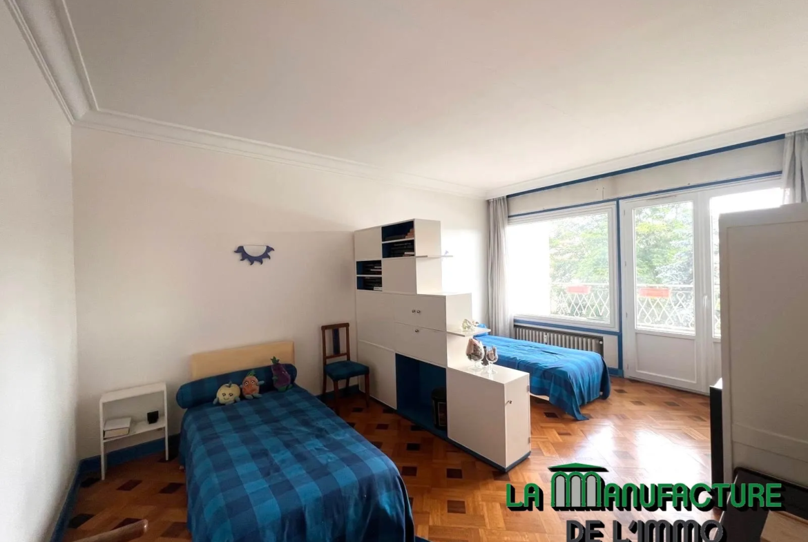 À vendre : Appartement F5 à Saint-Étienne Monthieu avec garage et cave 