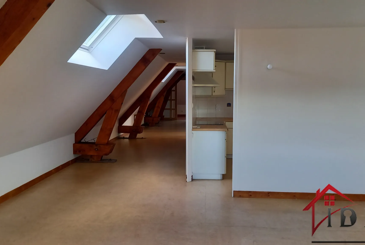 Appartement Type 3/4 à Lons le Saunier avec Vue Dégagée 