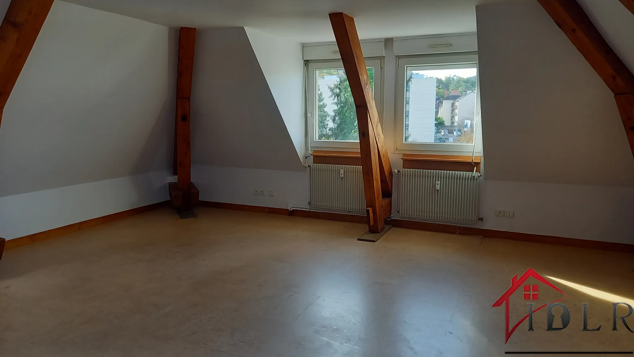 Appartement Type 3/4 à Lons le Saunier avec Vue Dégagée 