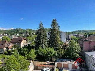 Appartement Type 3/4 à Lons le Saunier avec Vue Dégagée