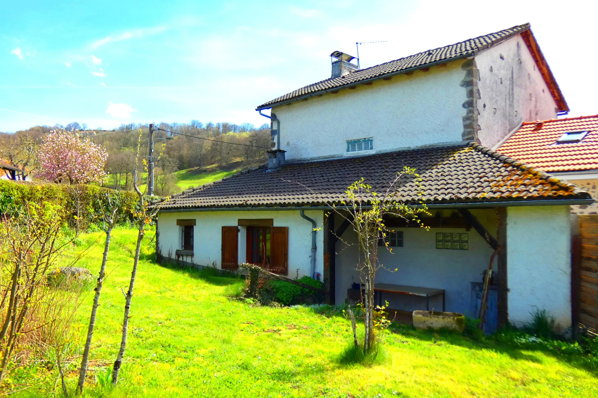 À vendre : Maison auvergnate en pierre à Aurillac - 4 chambres 