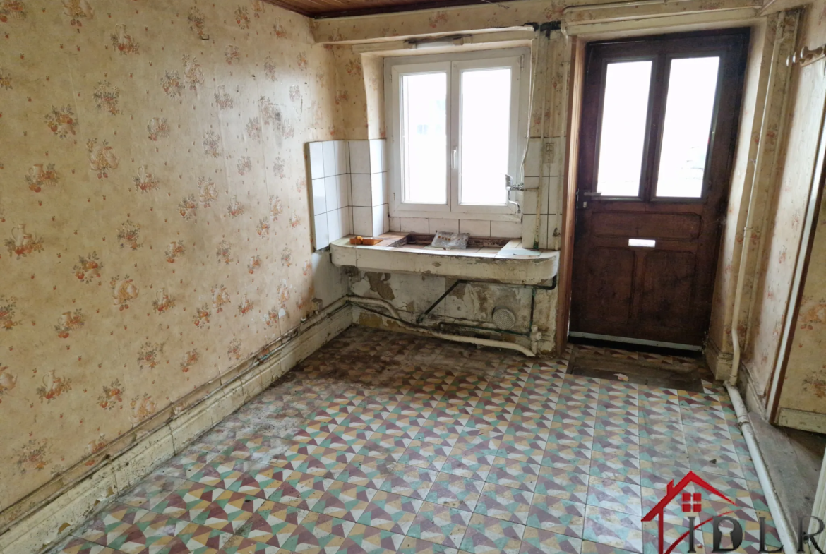 House in Passavant la Rochère: 91 m2 Renovation Project 