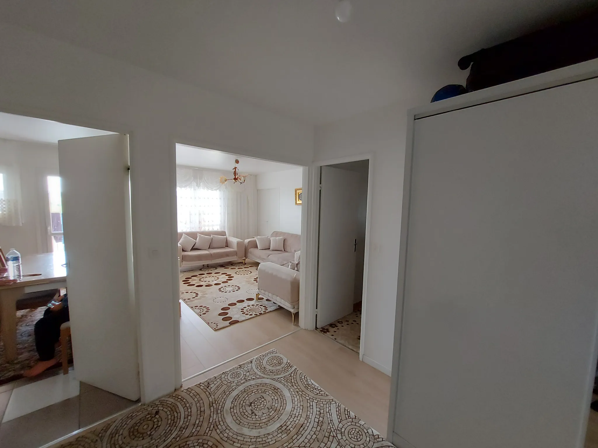 À Vendre : Appartement 4 pièces à Mantes-la-Jolie - 81 m² 