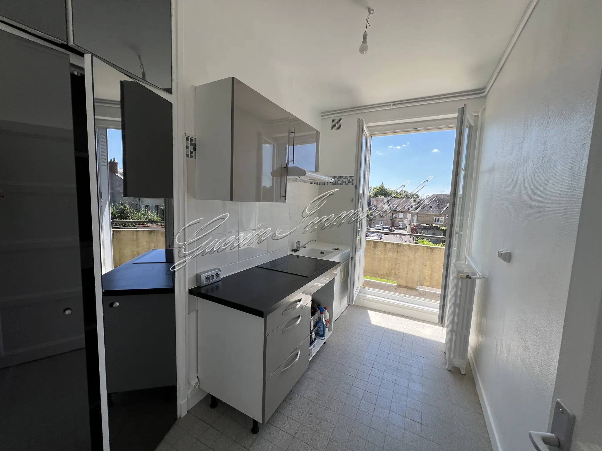 Appartement rénové de 54 m² à Nevers à vendre 