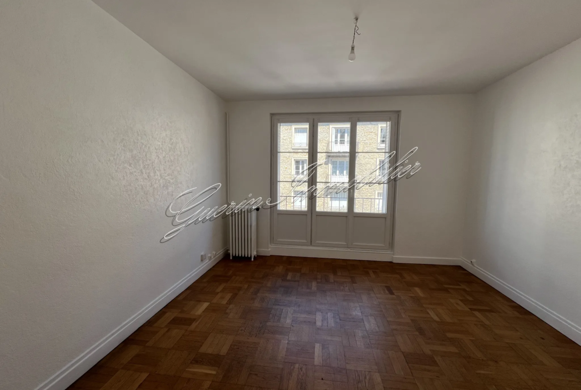 Appartement rénové de 54 m² à Nevers à vendre 