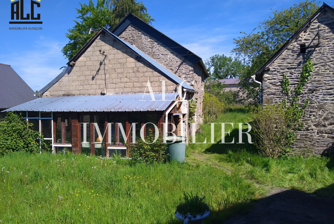 À vendre : Maison de campagne de 175 m² à Chevaigné du Maine 