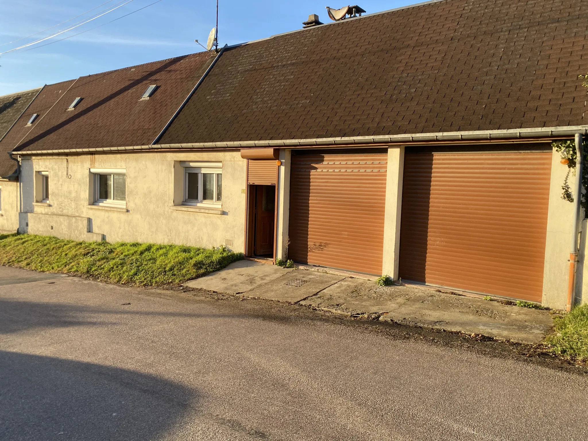 Maison à rénover à Saint-Omer-En-Chaussée - Opportunité pour investisseurs 