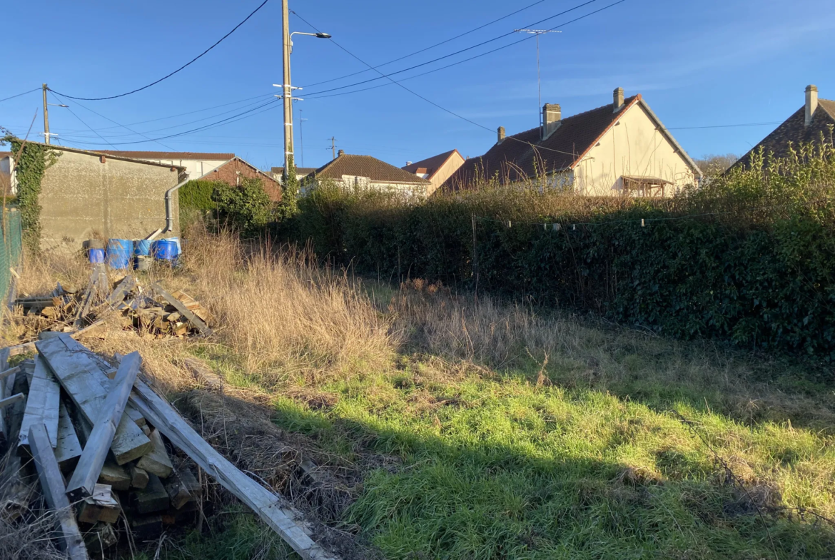 Maison à rénover à Saint-Omer-En-Chaussée - Opportunité pour investisseurs 