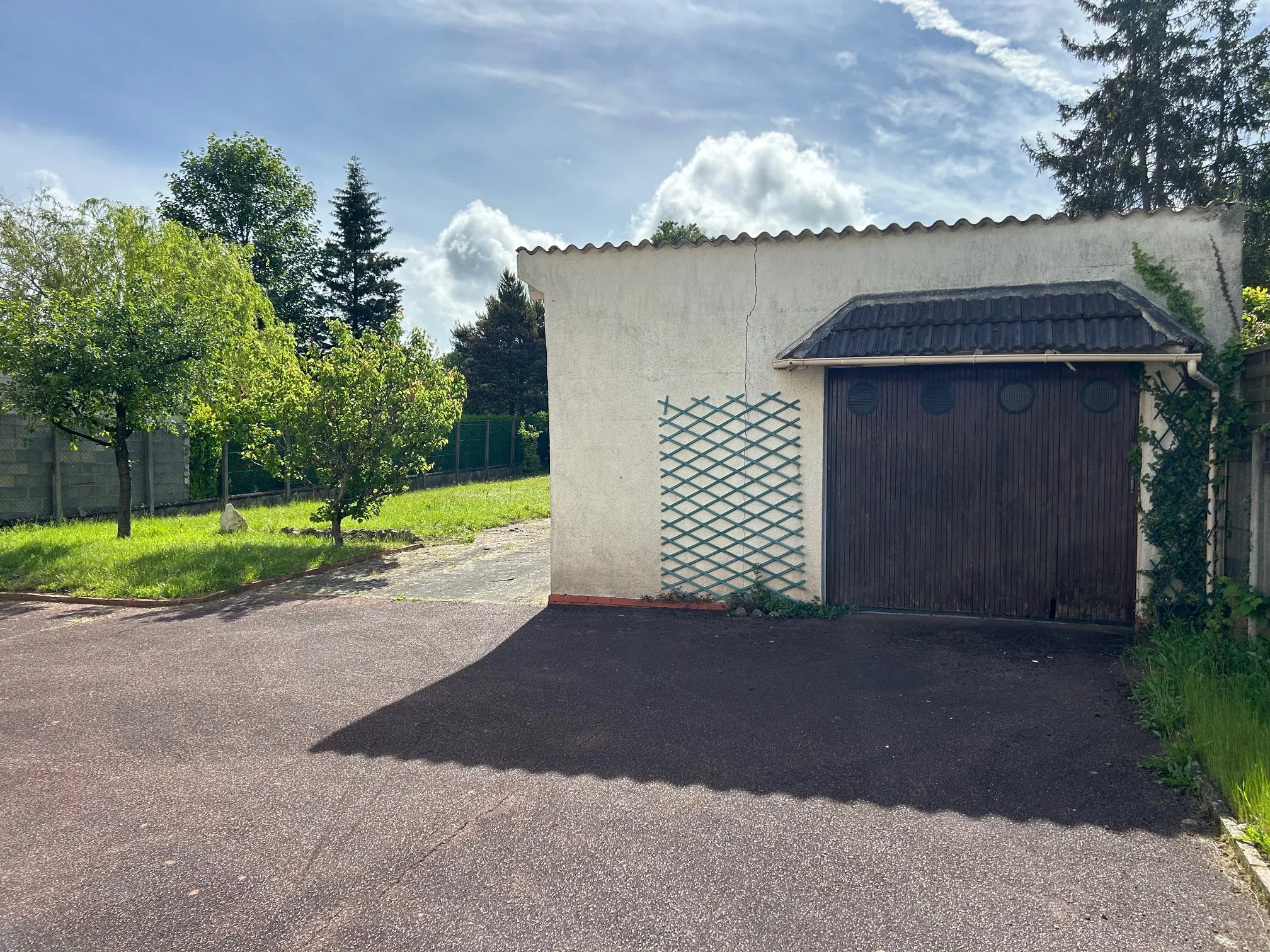 Maison 5 pièces à Morigny Champigny avec jardin et dépendances 