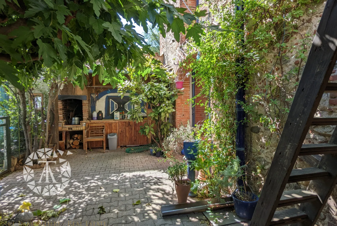 Maison de caractère rénovée en loft à St André 