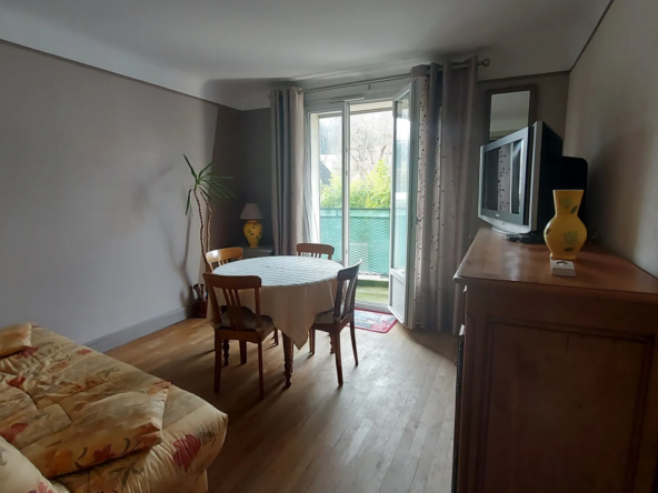 Appartement 2 pièces en vente à Buc avec balcon