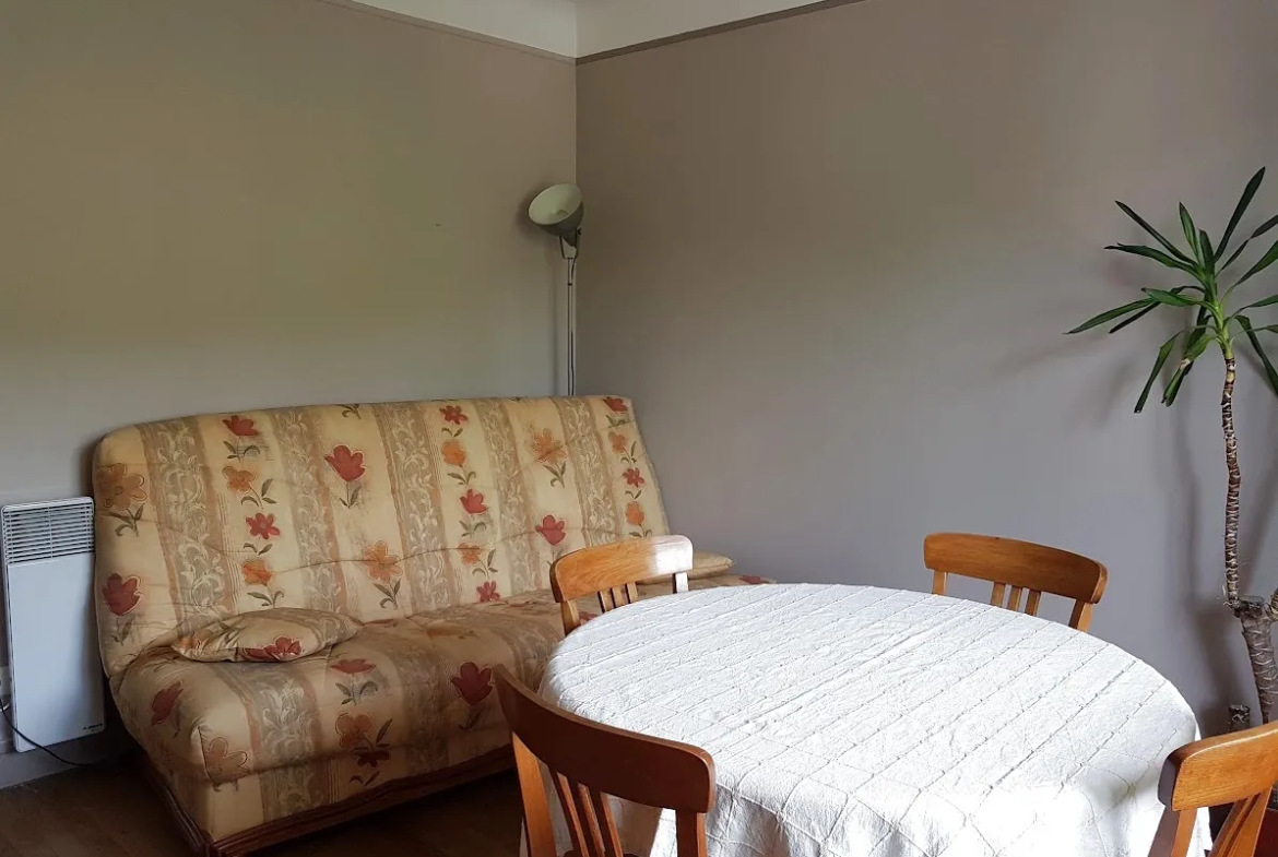 Appartement 2 pièces en vente à Buc avec balcon 