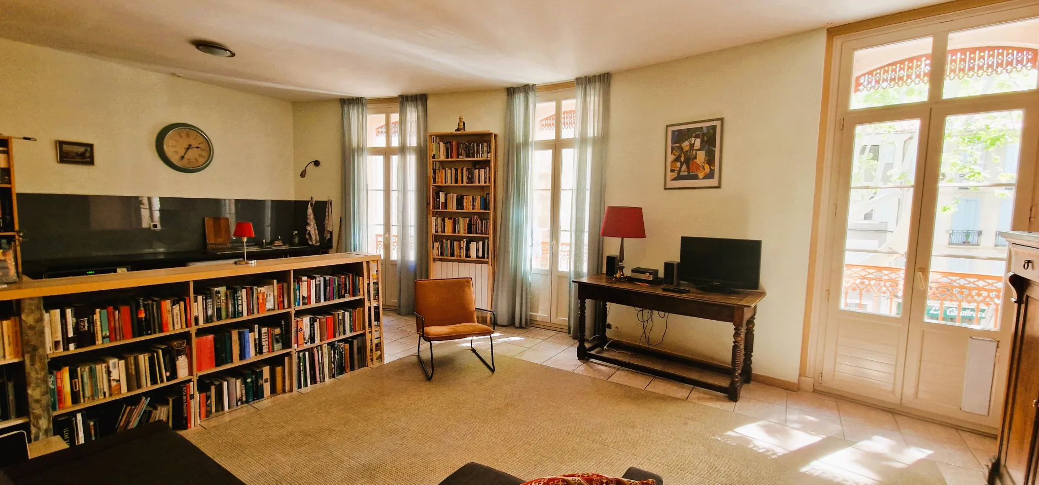 Appartement T2 rénové à vendre à Céret - 68 m² dans l'hyper centre 