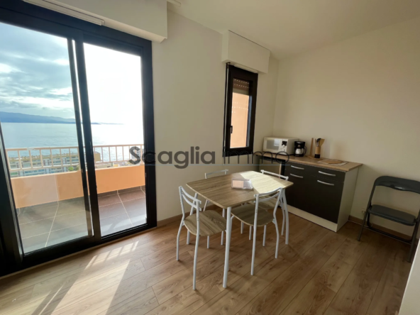 Vente d'un studio à Ajaccio avec vue sur la mer