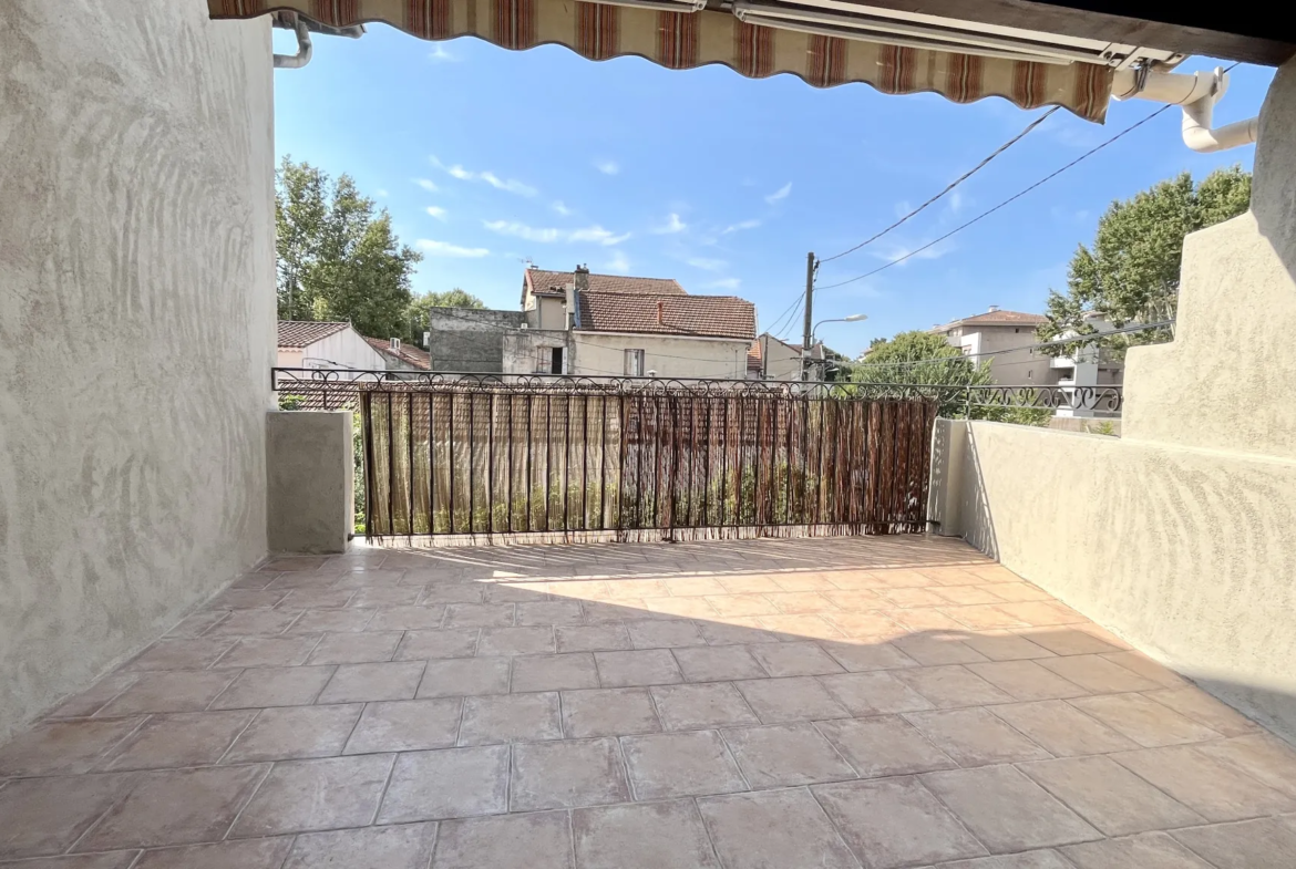 Appartement T2 de 43 m² avec terrasse à Avignon à vendre 