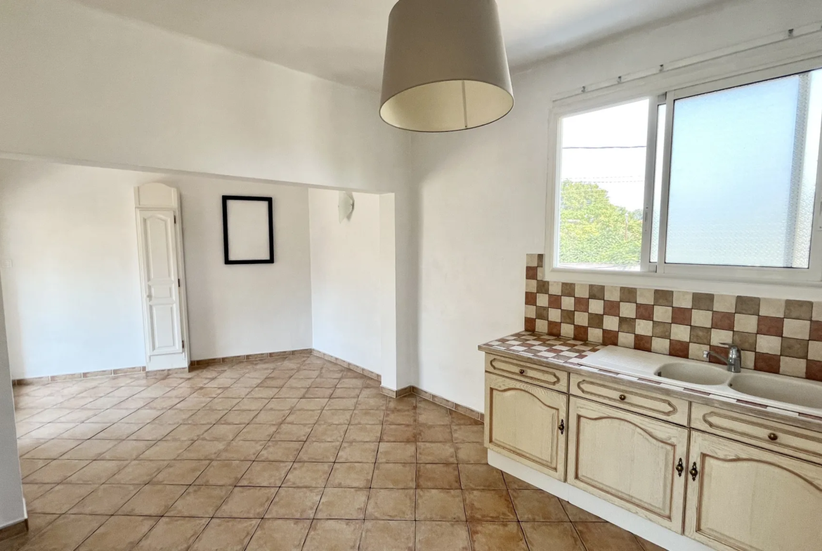 Appartement T2 de 43 m² avec terrasse à Avignon à vendre 