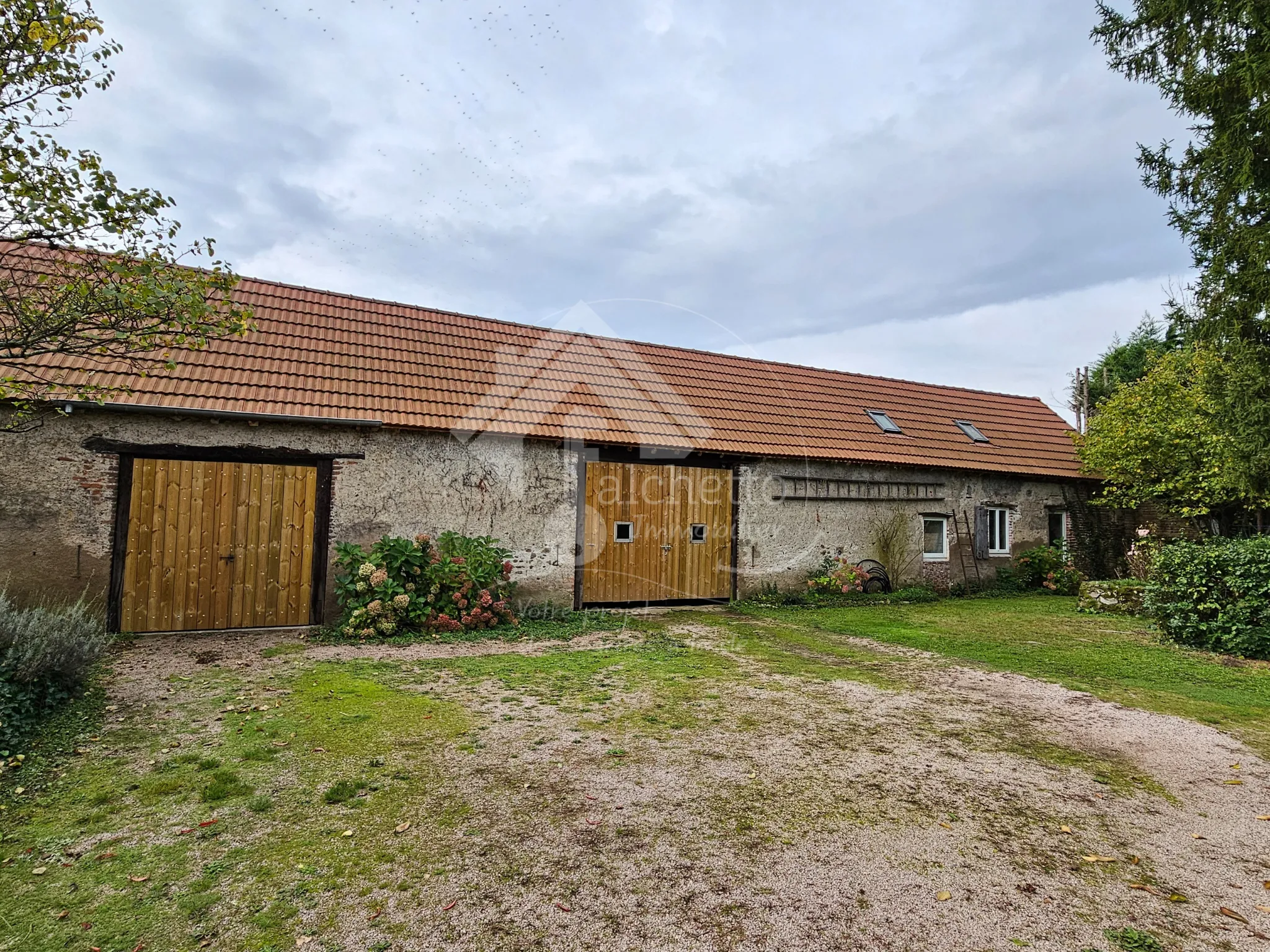 Maison de Plain-pied à Vaumas avec Terrain et Studio Indépendant 