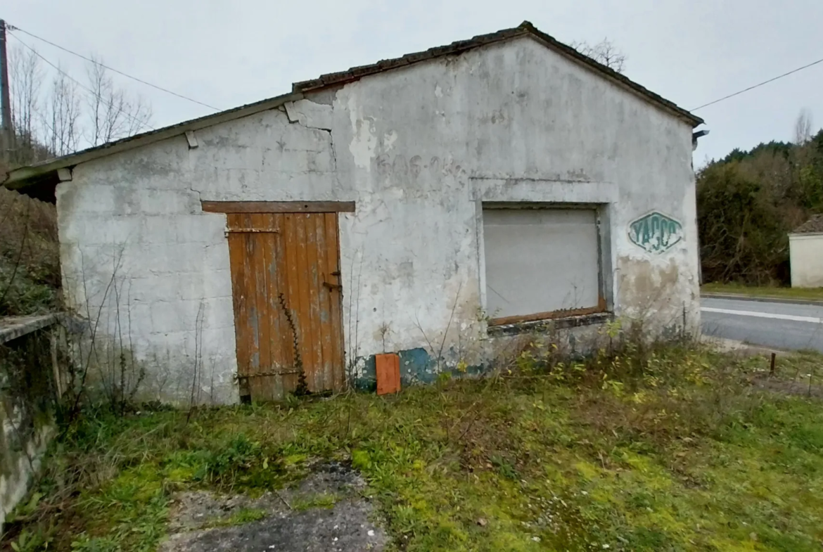 Maison de 3 chambres avec garage et cave à St Martin de Ribérac 