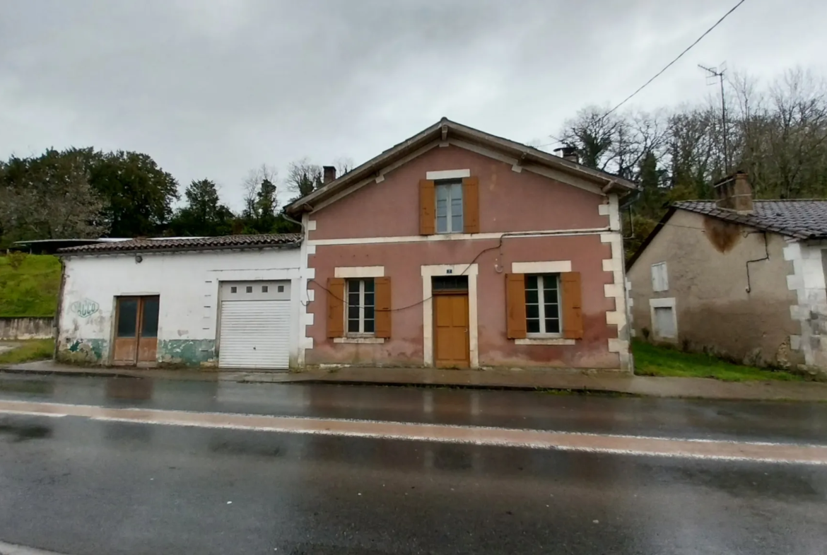 Maison de 3 chambres avec garage et cave à St Martin de Ribérac 