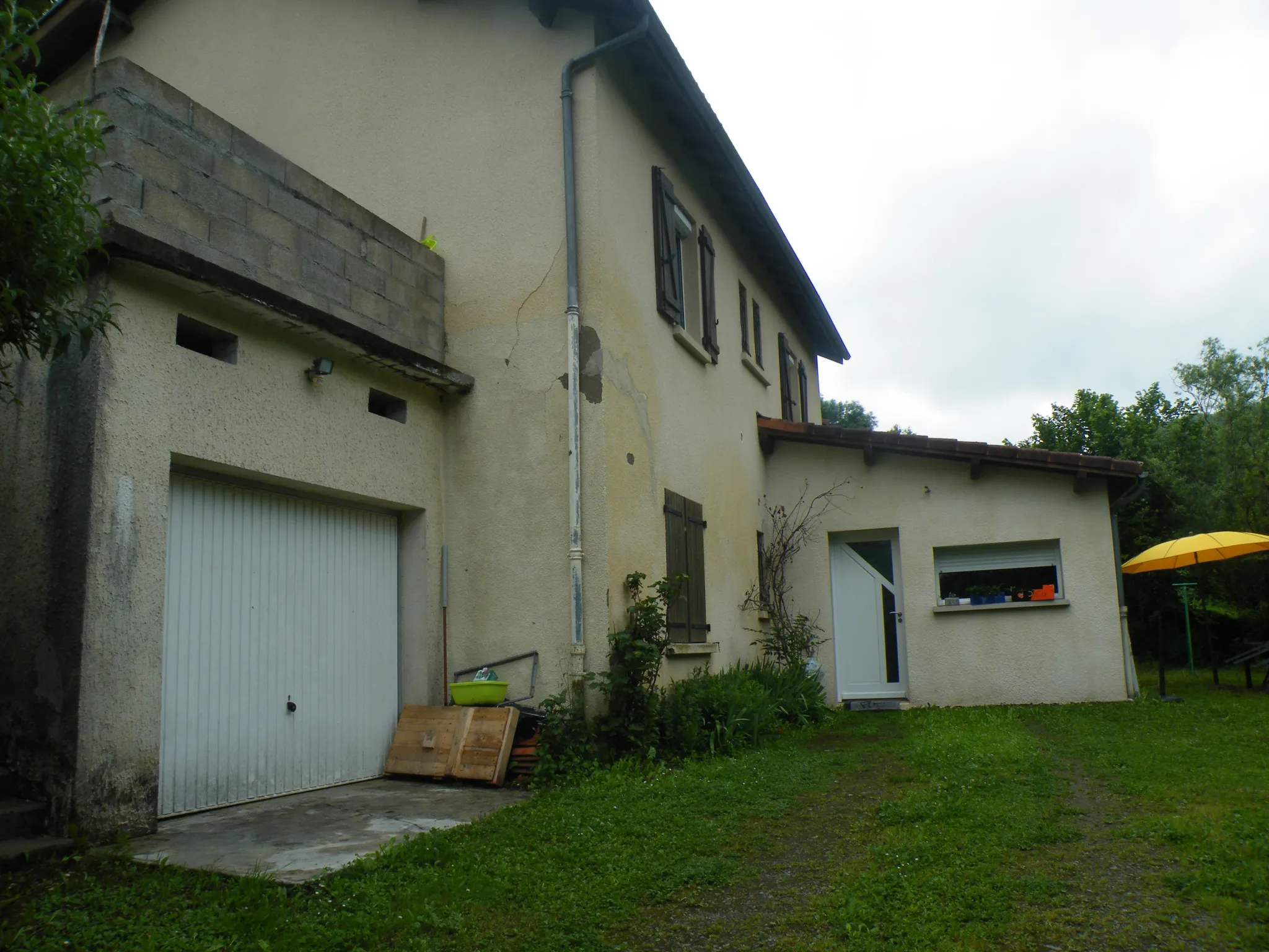 Maison d'Investissement à Cransac Les Thermes avec 3 Logements 