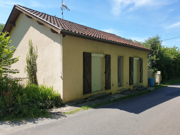 Maison d'Investissement à Cransac Les Thermes avec 3 Logements