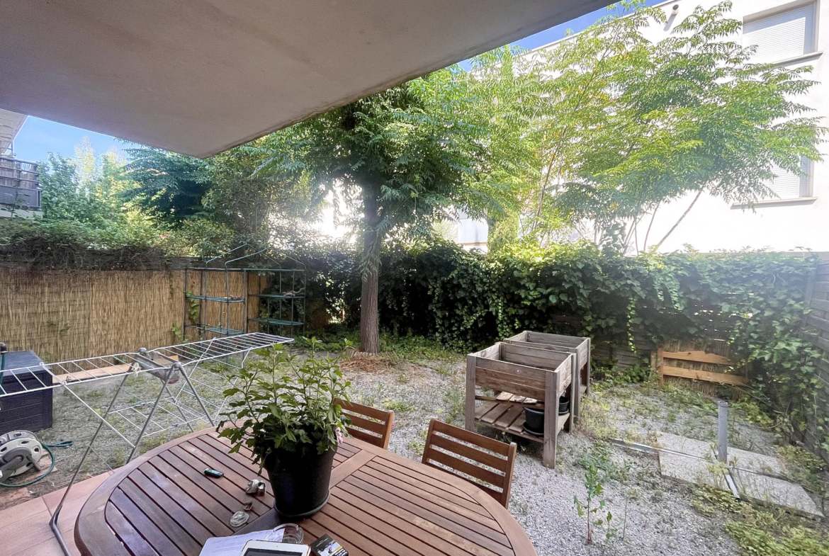 Appartement T2 en rez-de-jardin à Agde avec jardin et parking 