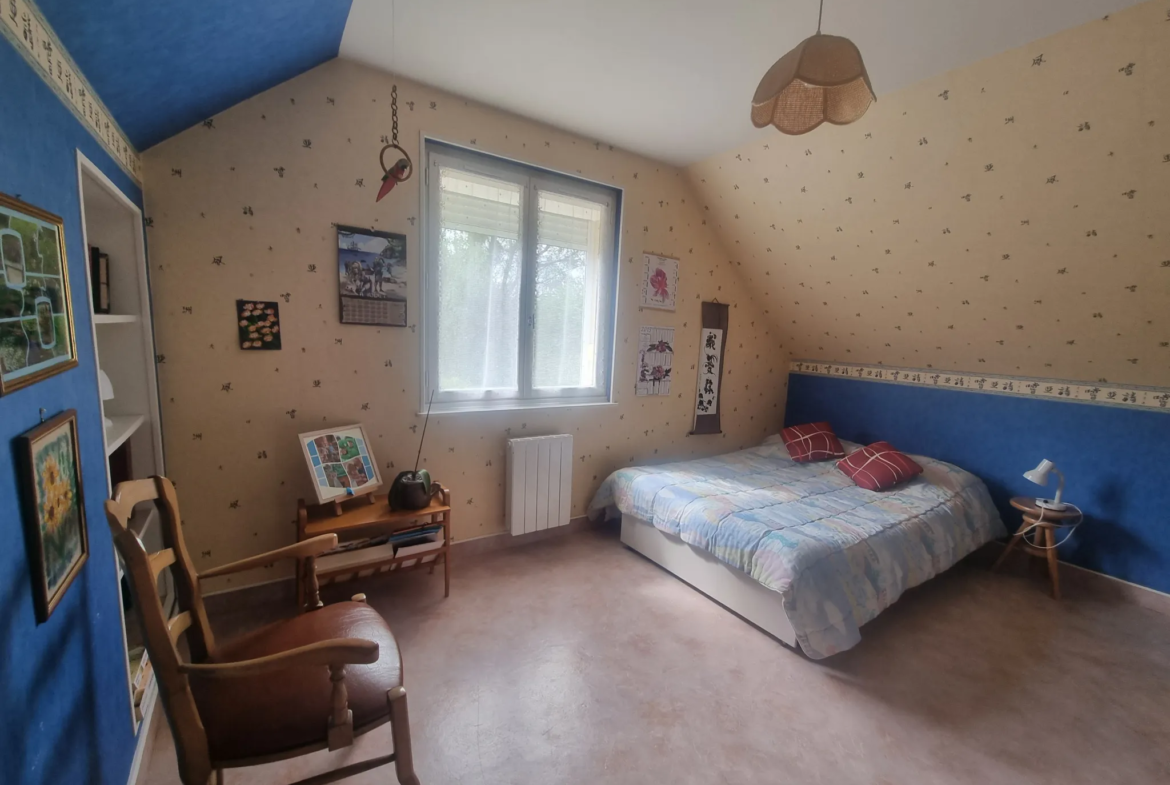 Maison spacieuse de 140 m² au Mêle Sur Sarthe à vendre 