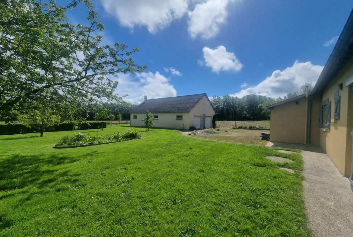 Maison spacieuse de 140 m² au Mêle Sur Sarthe à vendre 