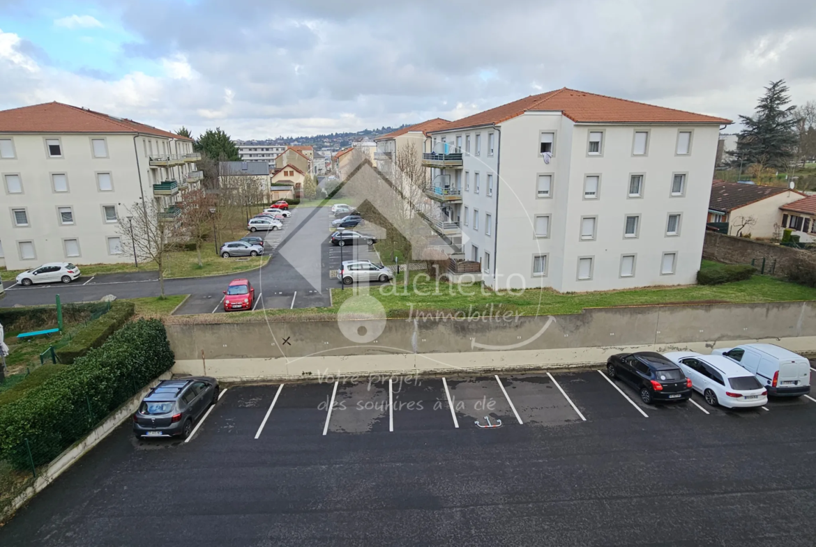 Appartement T4 à Vichy avec cave et parking à vendre 