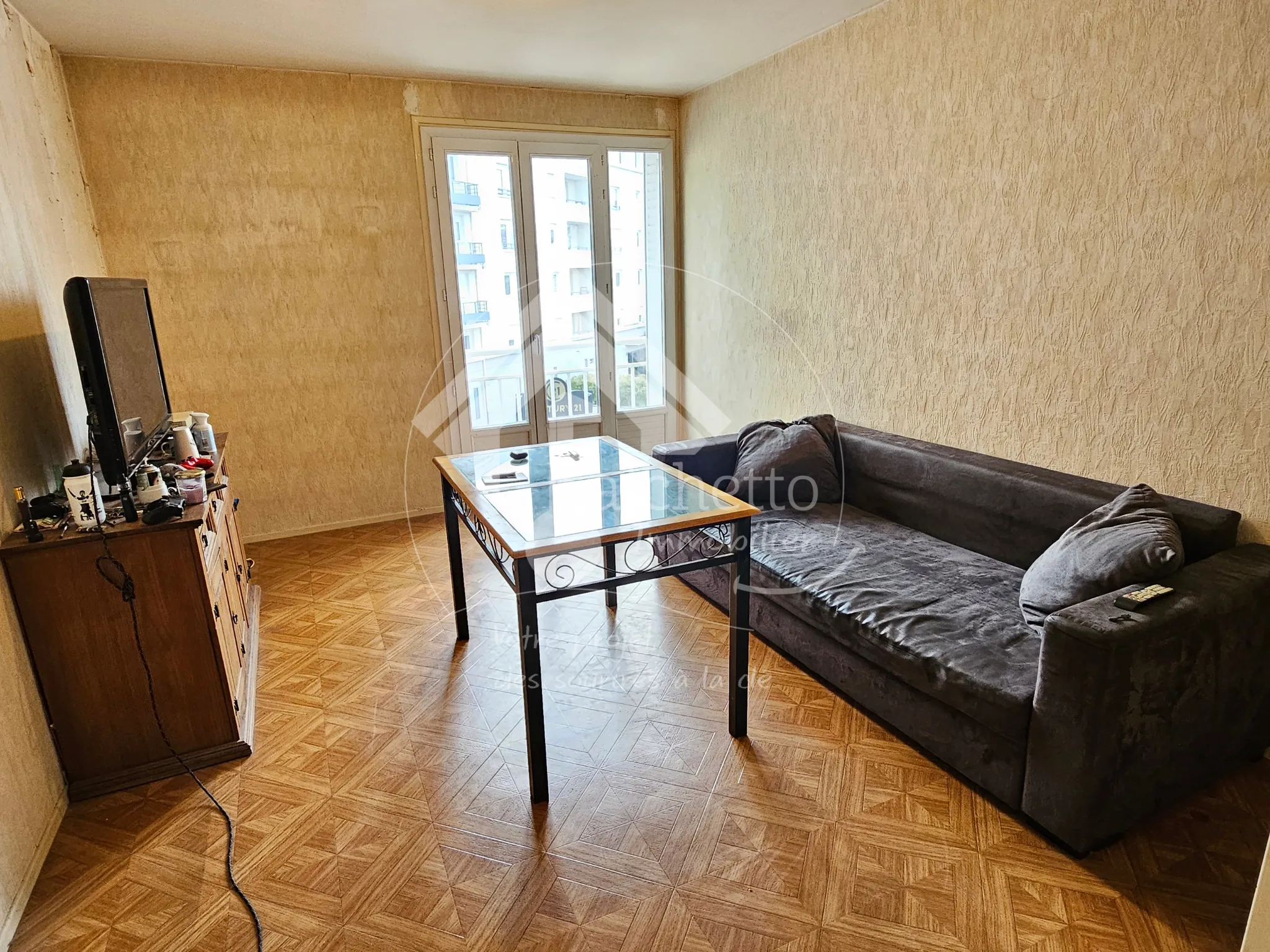 Appartement T4 à Vichy avec cave et parking à vendre 