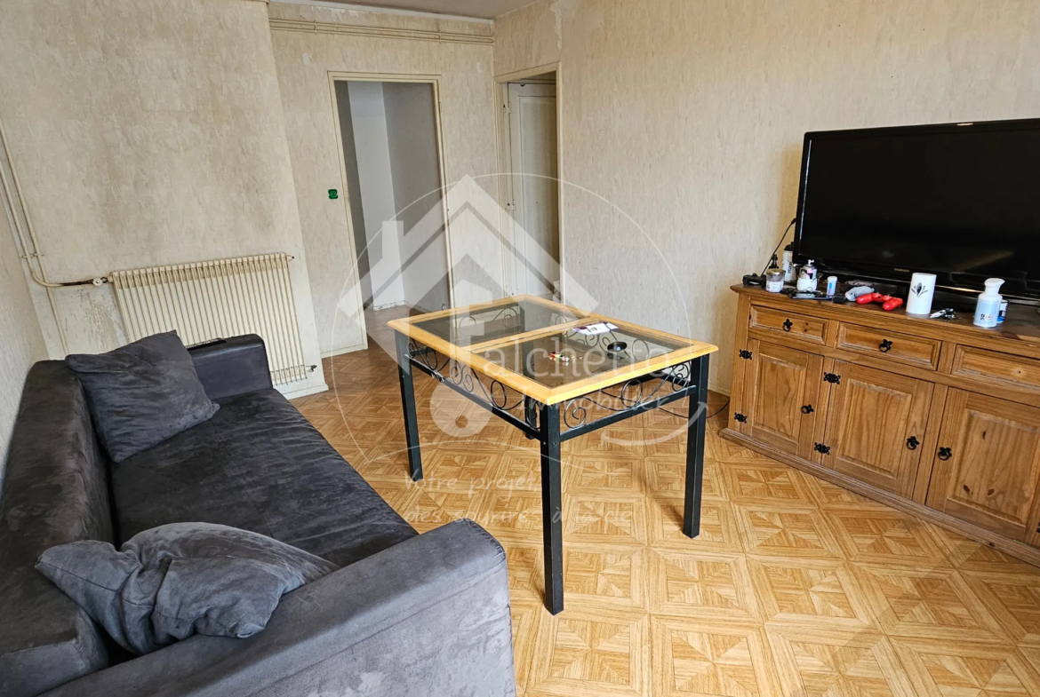 Appartement T4 à Vichy avec cave et parking à vendre 