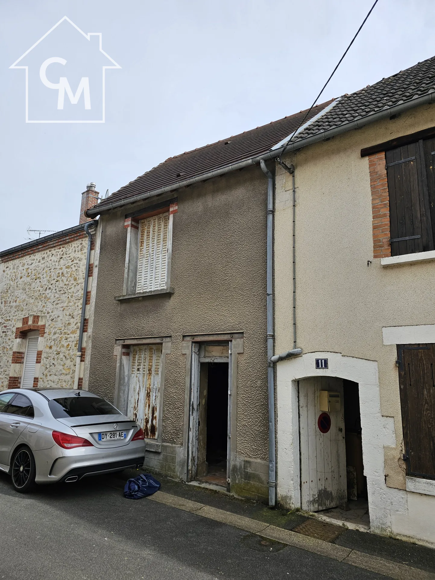 Maison de ville à vendre à Gien avec jardin - 42,900 € 