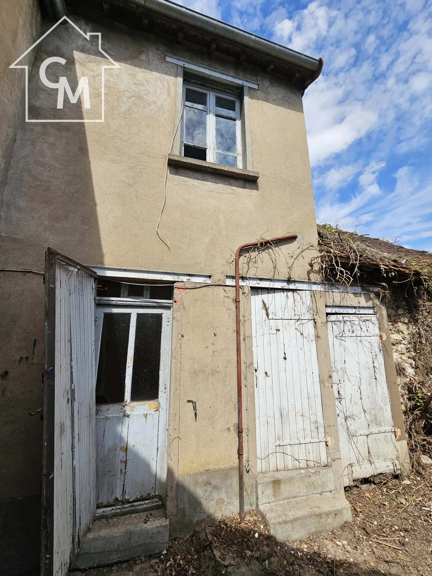 Maison de ville à vendre à Gien avec jardin - 42,900 € 