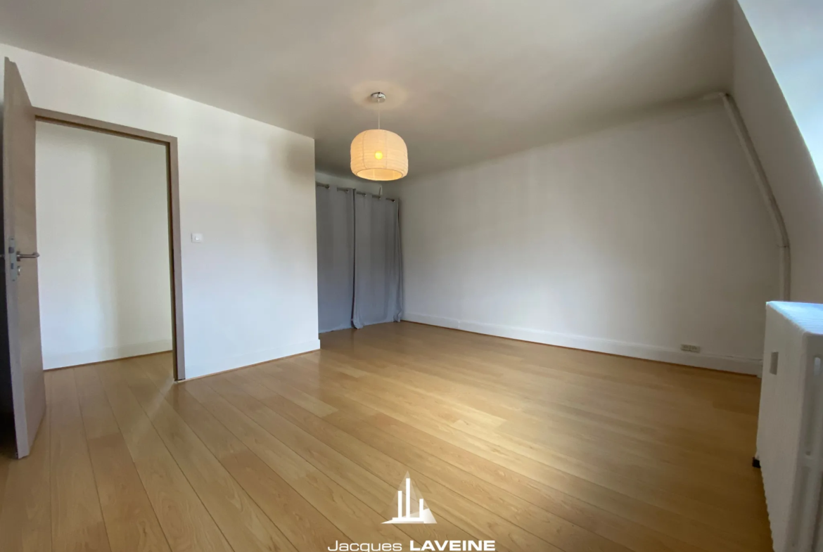 À Vendre: Appartement 5 Pièces de 130 m² à Metz, Proche Gare 