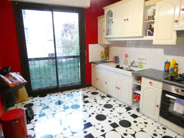 À vendre : Beau T3 avec balcon et ascenseur à Aurillac