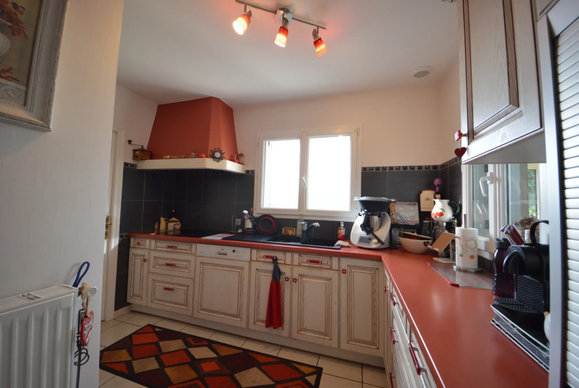 Maison à vendre à Saint-Hilaire-Peyroux - 224 500 EUR 